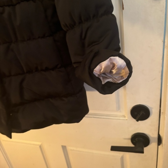 Kate Spade Black Bow Belted Puffer Jacket - Picture 11 of 12